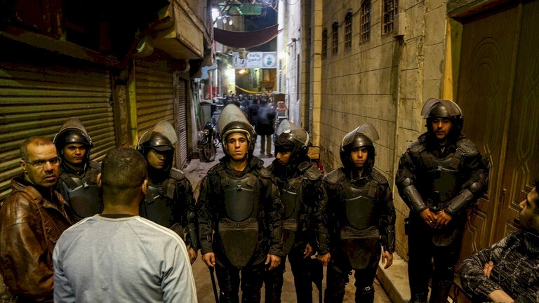 في مصر: طفلة تموت من التعذيب والاغتصاب والجوع!