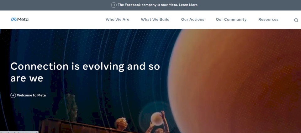 مارك زوكربيرغ يعلن تغيير اسم شركة فيسبوك