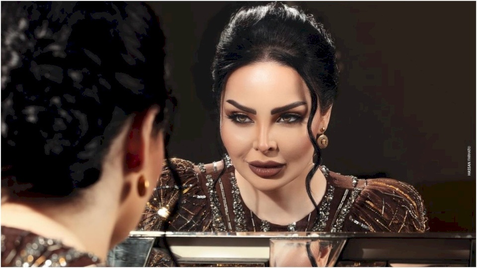 ديانا كرزون تكشف سبب تغير تعامل أهلها وعائلة زوجها معها