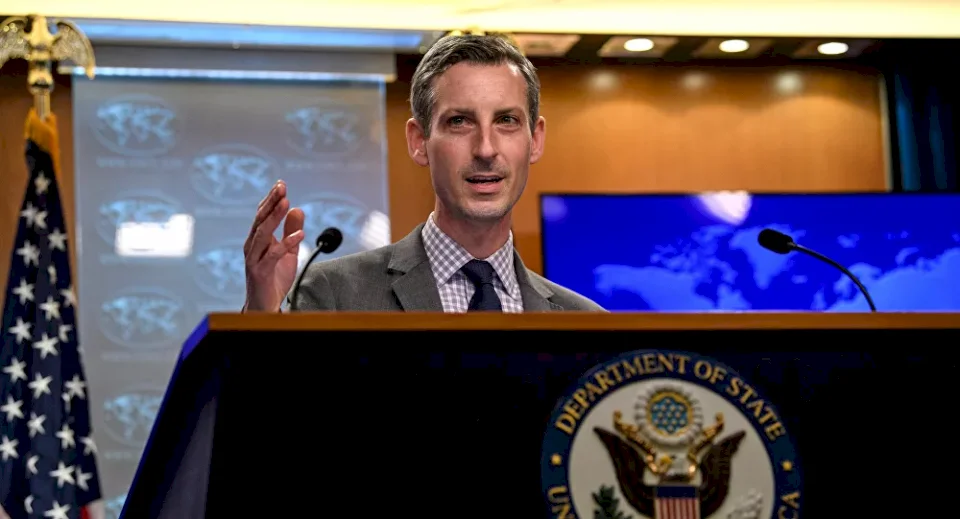 أمريكا تدعو إلى "فتح قنوات دبلوماسية بين لبنان ودول الخليج"