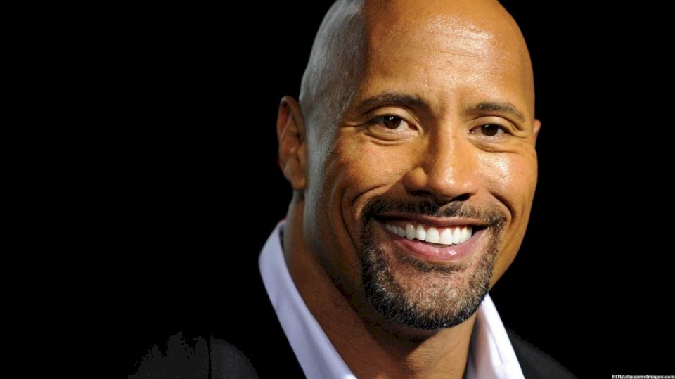 بعد مأساة فيلم بالدوين.. دواين جونسون يتخذ "قرارا جريئا"