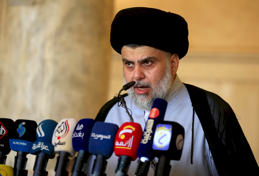 تصريحات مقتدى الصدر تطغى على أزمة قرداحي.. ماذا قال؟