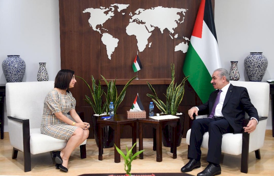 اشتية: يجب أن يدفع البرلمان الأوروبي حكومات الدول الأعضاء للاعتراف بفلسطين