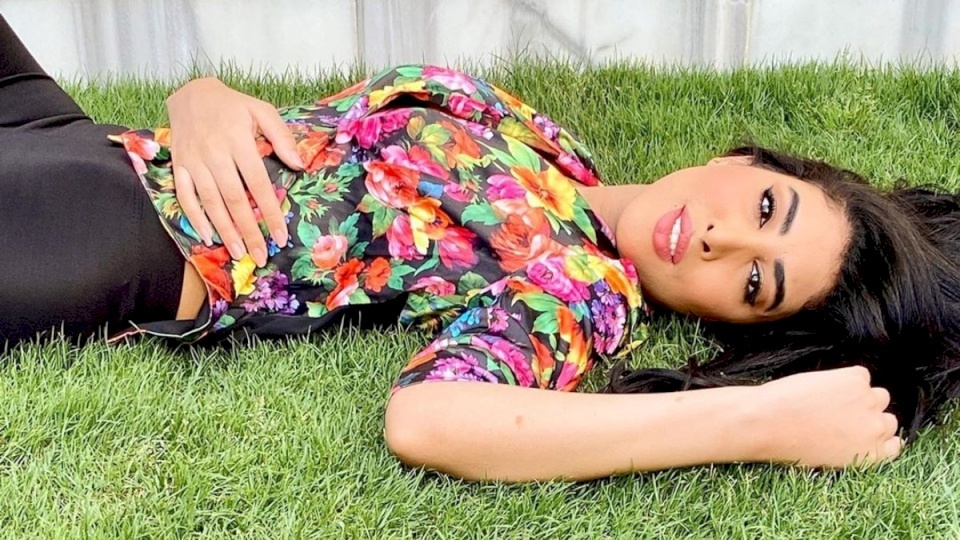 ممثلة مصرية تروي قصة تعرضها لمحاولة اختطاف