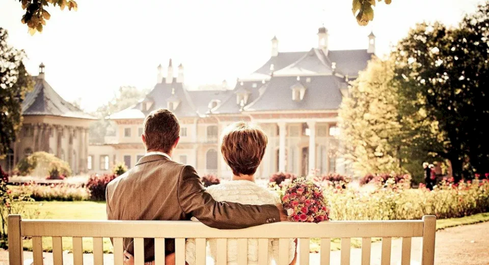 مسلم لبناني ينتحل شخصية يهودية متشددة ويتزوج امرأة من بروكلين (صور)