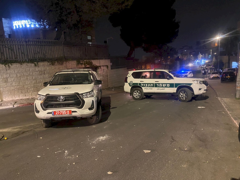 محدث| إصابة 3 مقدسييين في اعتداءات للمستوطنين بحي رأس العامود