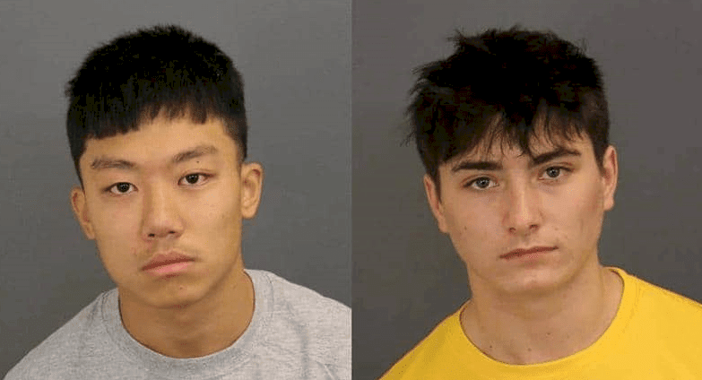 جريمة مروعة.. أحرقوا المنزل بمن فيه بسبب هاتف محمول!