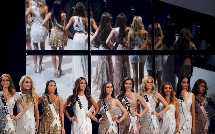 مظاهرة رافضة لمشاركة ملكة جمال جنوب إفريقيا في مسابقة بإسرائيل