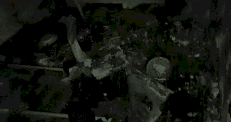 قانوني يثير الجدل في قضية أم تركت طفليها حتى تفحما في الشقة: "لن تتعاقب"!