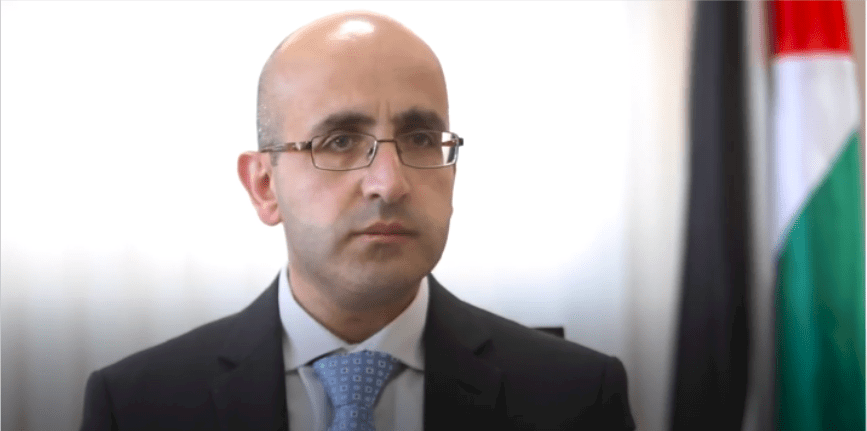  مستشار رئيس الوزراء: الحكومة تعاني ازمة مالية متصاعدة