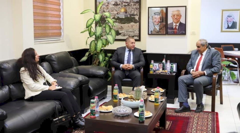 زيارة يبحث مع السفير المصري الوضع السياسي والجهود المصرية في قضايا المحافظات الجنوبية