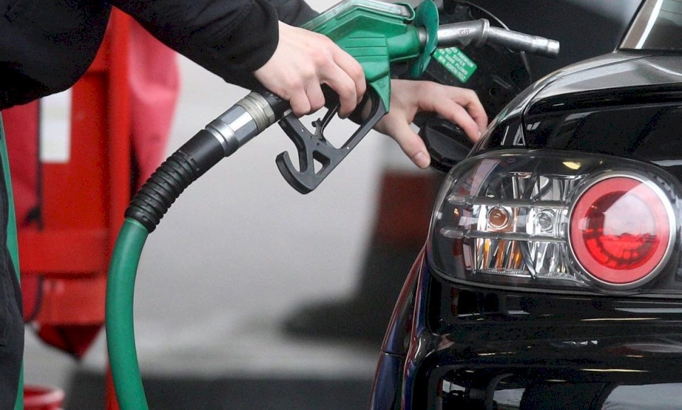 انخفاض على أسعار الوقود في إسرائيل