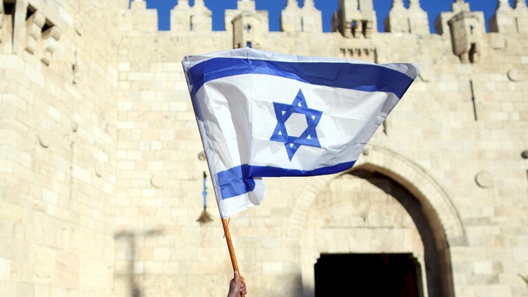 خارجية الاحتلال تحذف صورة ليهودية ومسلمة نشرتها بيوم التسامح 