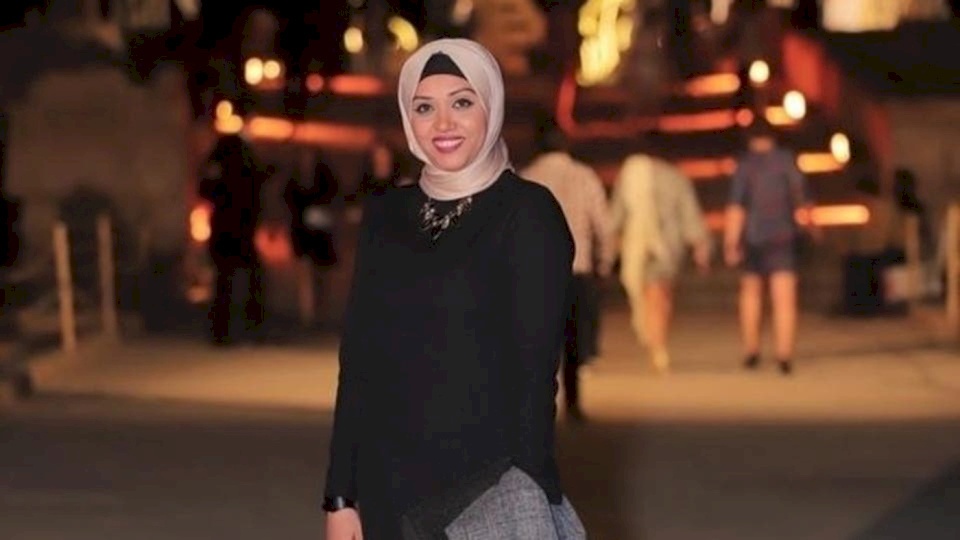 الطب الشرعي المصري يكشف مفاجأة مدوية في وفاة الصحفية رحاب بدر