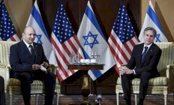 تفاصيل محادثة بينت وبلينكن.. ماذا دار بينهما؟