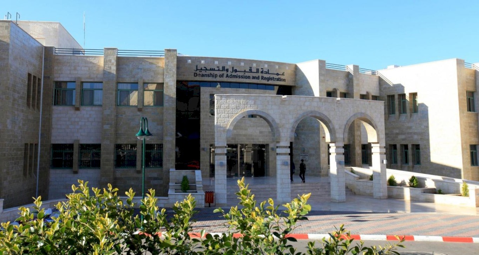 الشبيبة الفتحاوية حول تطبيع أحد موظفي "الجامعة الأمريكية" مع الاحتلال: تصرف مشبوه