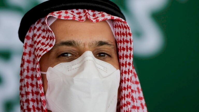 وزير الخارجية السعودي: لا توجد أزمة بيننا وبين لبنان