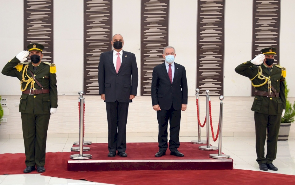 رئيس الوزراء يستقبل نظيره الأردني في رام الله