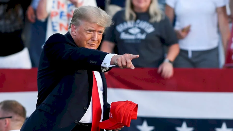 ترامب يكشف عن خطوة كادت أن تدمر إسرائيل