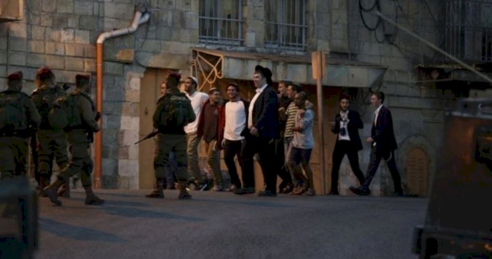 مستوطنون يعتدون على ممتلكات المقدسيين في الشيخ جراح