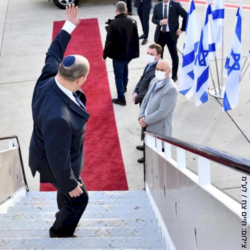 بينيت يصل إلى الإمارات