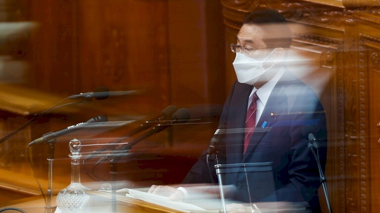 اليابان.. رئيس الوزراء يكشف حقيقة وجود أشباح في مقره الرسمي