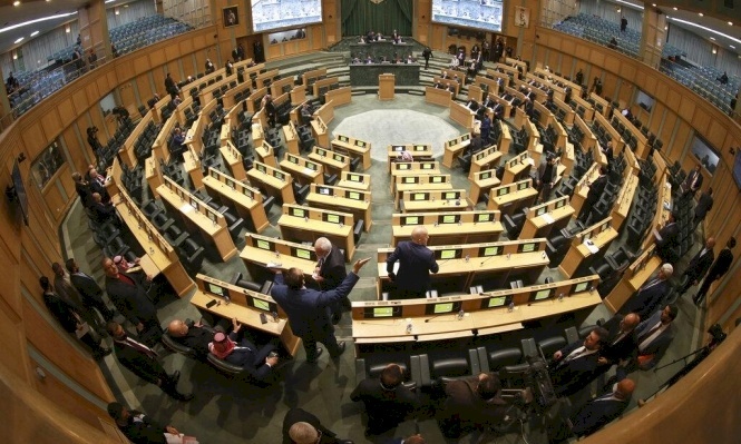 نواب أردنيون: مقايضة الكهرباء بالماء مع إسرائيل خيانة