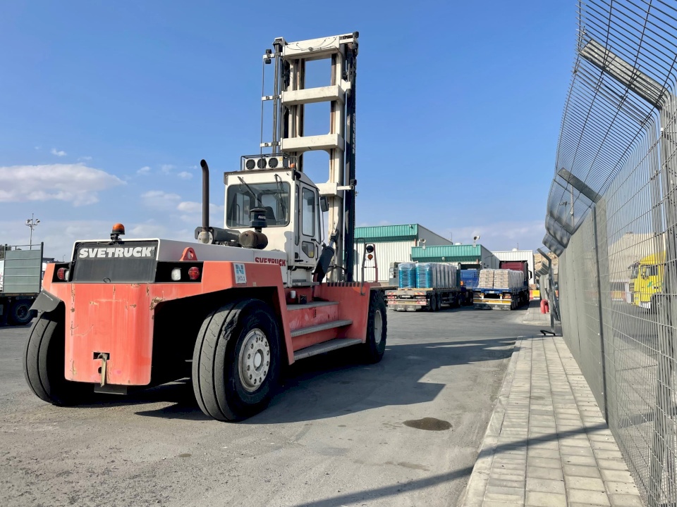 مبادرة جديدة لإدخال حاويات الشحن على الحدود مع الأردن وتوسيع تجاره فلسطين