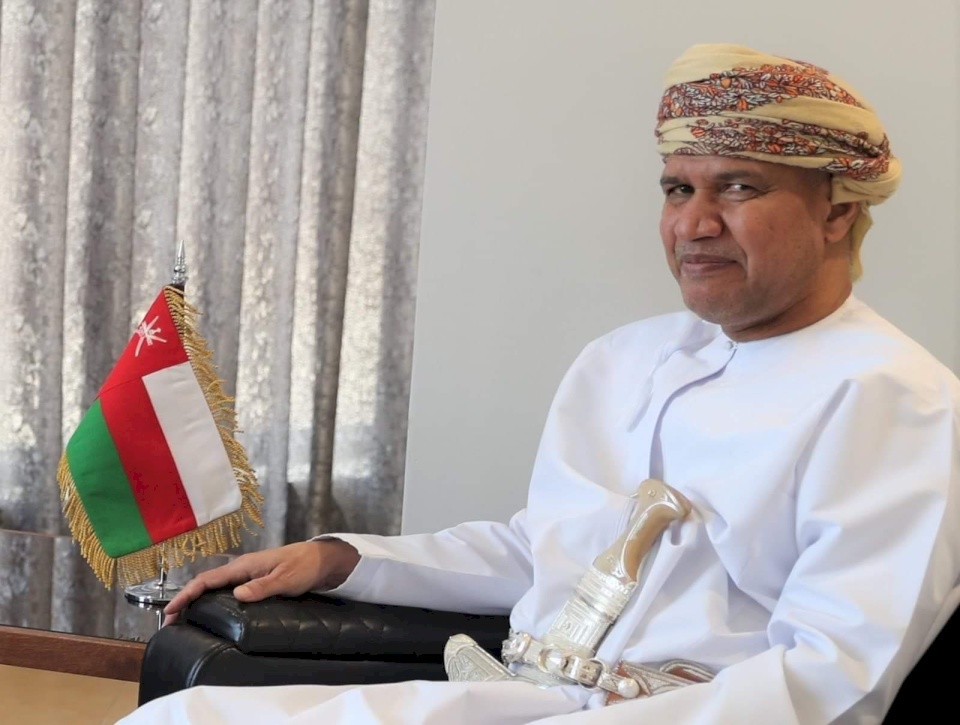 سفير عُمان في فلسطين يدين ارهاب المستوطنين بالضفة