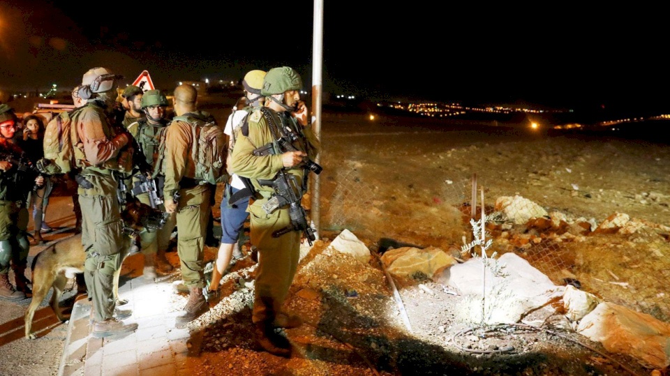 جيش الاحتلال: اعتقال مشتبهين بالضلوع بعملية نابلس و"لدينا طرف خيط"! 