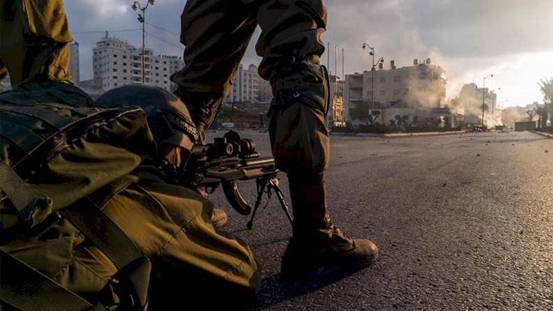 تعليمات جديدة لجنود الاحتلال: إطلاق النار مباشرة على ملقي الحجارة