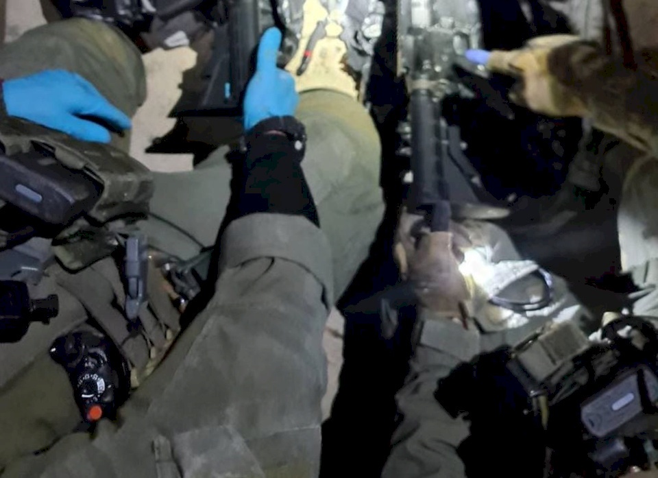 الاحتلال يعتقل 4 شبان من جنين بشبهة تنفيذ عملية نابلس (صور وفيديو)