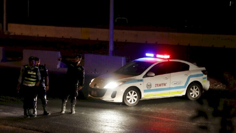 الشرطة الأردنية تلقي القبض على لص سرق سيارة بداخلها 3 أطفال