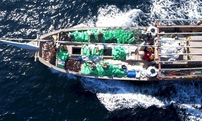 أميركا تصادر شحنة أسلحة من إيران ببحر العرب