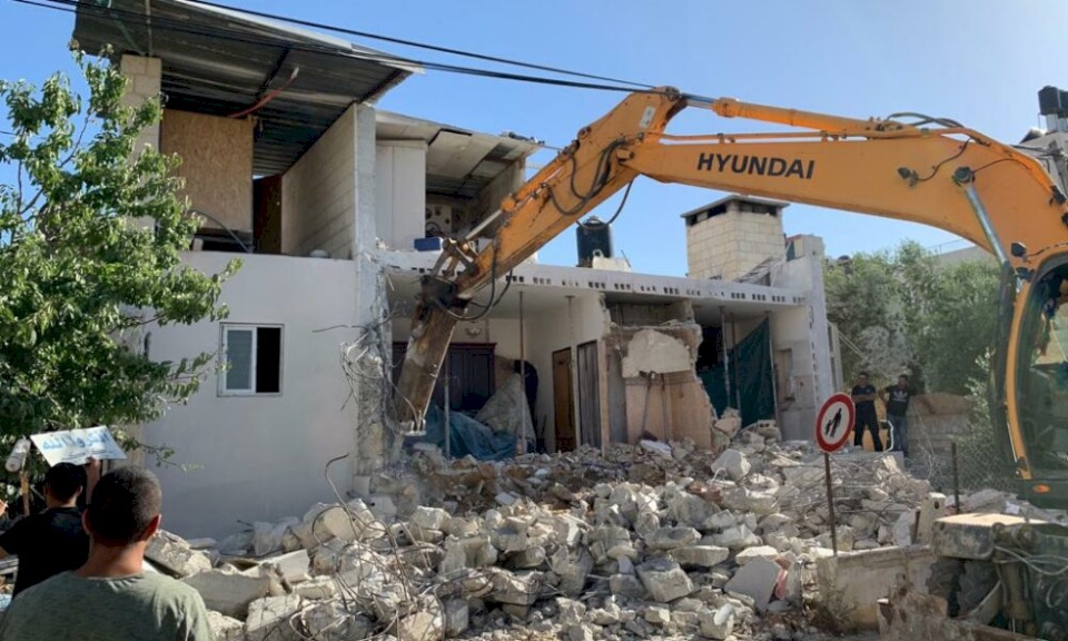 الاحتلال يبلغ عائلة الشهيد أبو شخيدم بنيته هدم منزلها