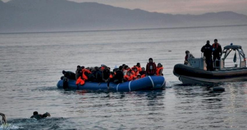 "الخارجية": 8 فلسطينيين مفقودين في حادثة غرق المركب في بحر إيجه