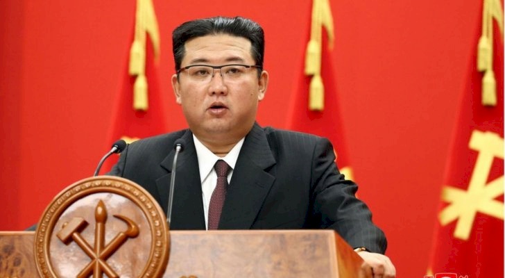 كيم جونغ أون يثير القلق بخسارته الكبيرة لوزنه في آخر ظهور.. وهل يخفي سراً ما؟