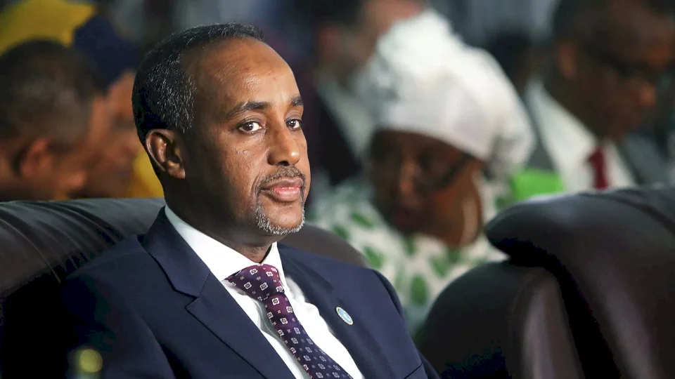 الصومال.. رئيس الوزراء يشكل لجنة للتحقيق في "محاولة الانقلاب" عليه