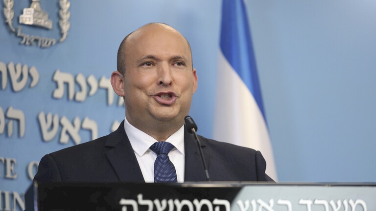 بينيت يبحث مع جونسون الملف النووي الإيراني