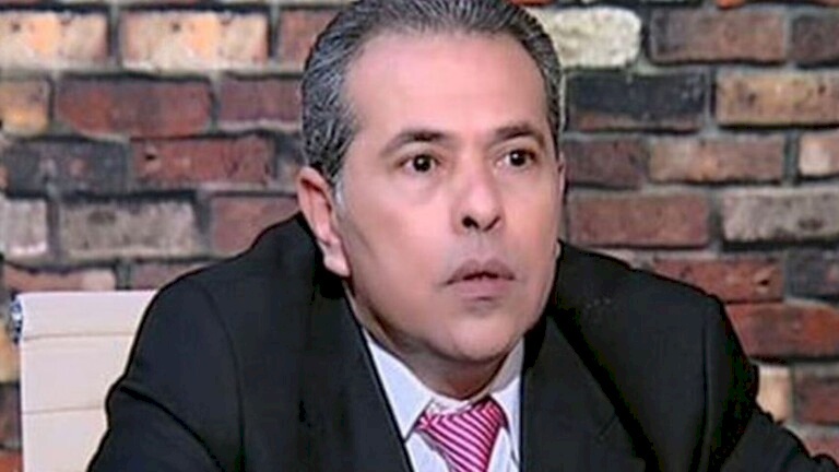 مصر.. توقيف الإعلامي توفيق عكاشة في مطار القاهرة