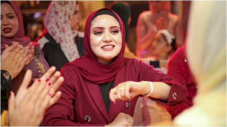 الأزهر يعلق على واقعة انتحار مصرية بعد فبركة صور لها