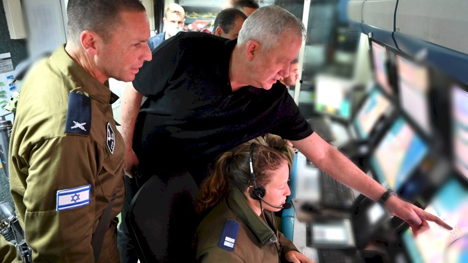 الشاباك يتهم إسرائيليات بالتجسس لصالح المخابرات الإيرانية