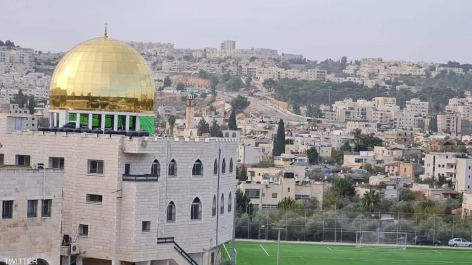 قرار إسرائيلي بهدم المسجد "القبة الذهبية"
