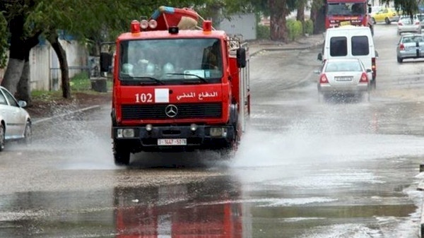 الدفاع المدني يتعامل مع عشرات الحوادث في عدة محافظات نتيجة المنخفض الجوي