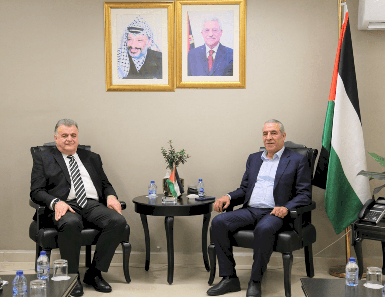 "الشيخ" يلتقي الأمين العام لاتحاد عمال فلسطين