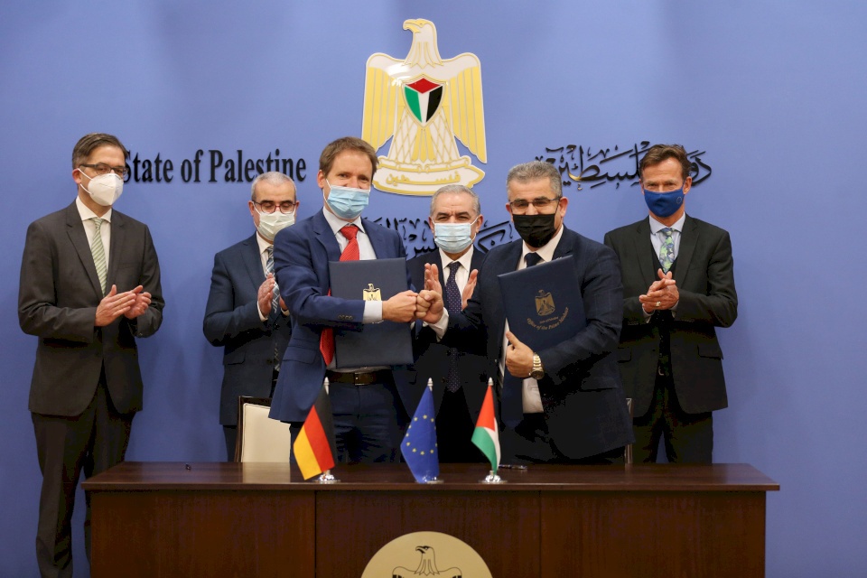 اتفاقيات بـ200 مليون يورو بين الاتحاد الأوروبي وفرنسا وألمانيا مع بنوك فلسطينية