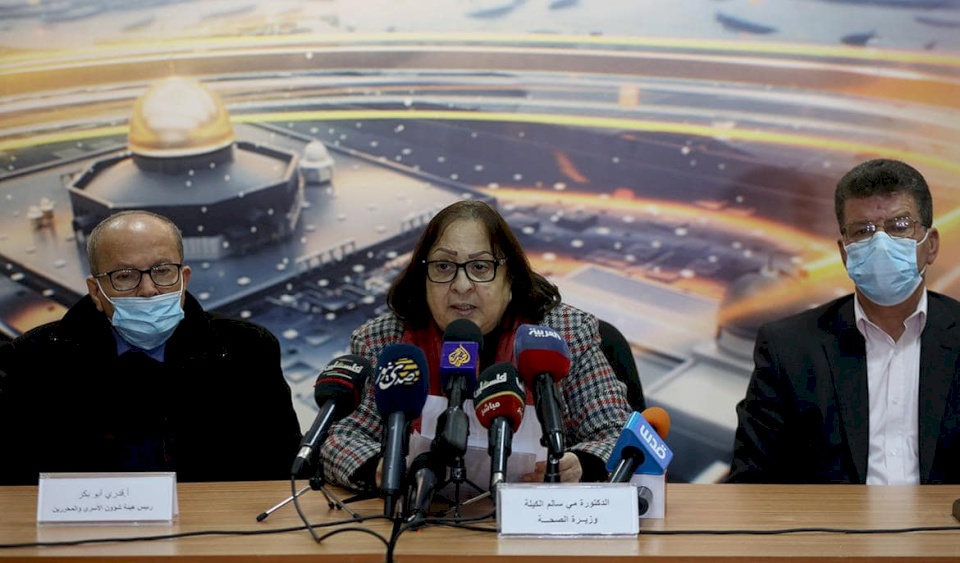 خلال مؤتمر صحفي: الأسير ناصر أبو حميد ما زال في وضع صحي حرج 