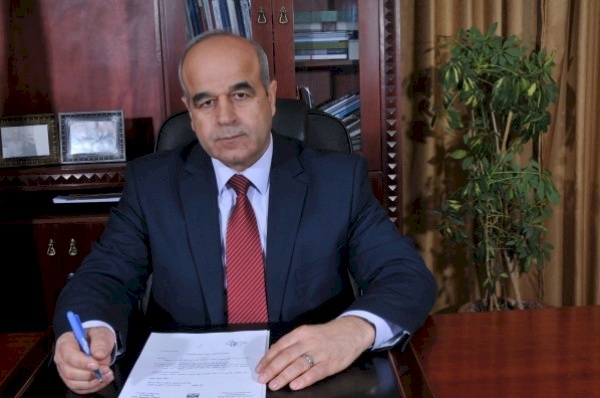 الإدارة أشبه ما تكون بالأبوة والأمومة
