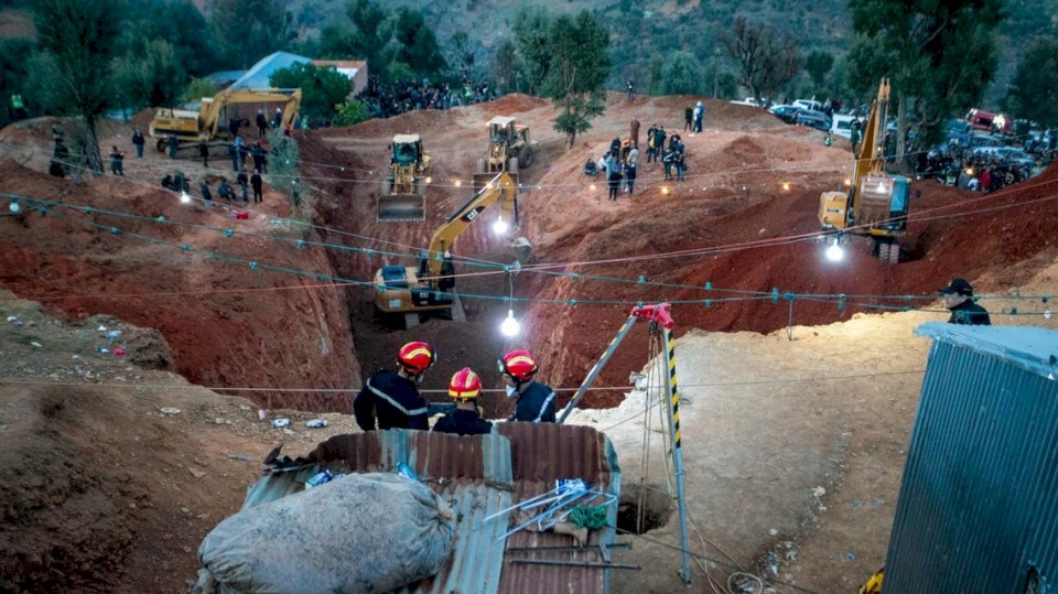 إنقاذ ريان دخل أخطر مراحله.. 3 أنابيب لمد نفق أفقي