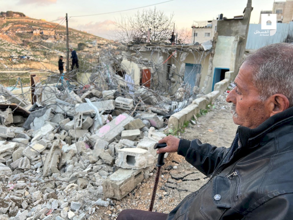 الاحتلال يجبر مقدسيًا على هدم منزله بنفسه
